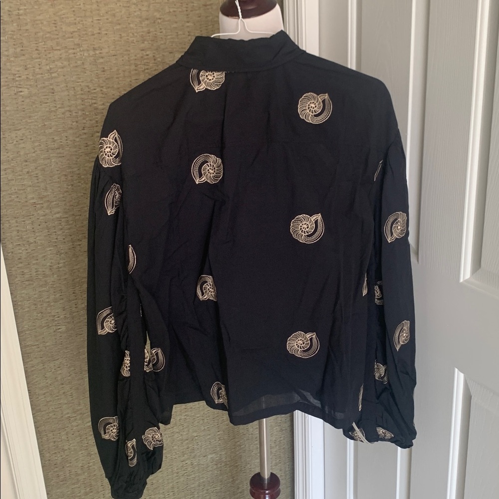 Vita Grace “Avia” Cotton Embroidered Shirt in Black - Picture 14 of 14